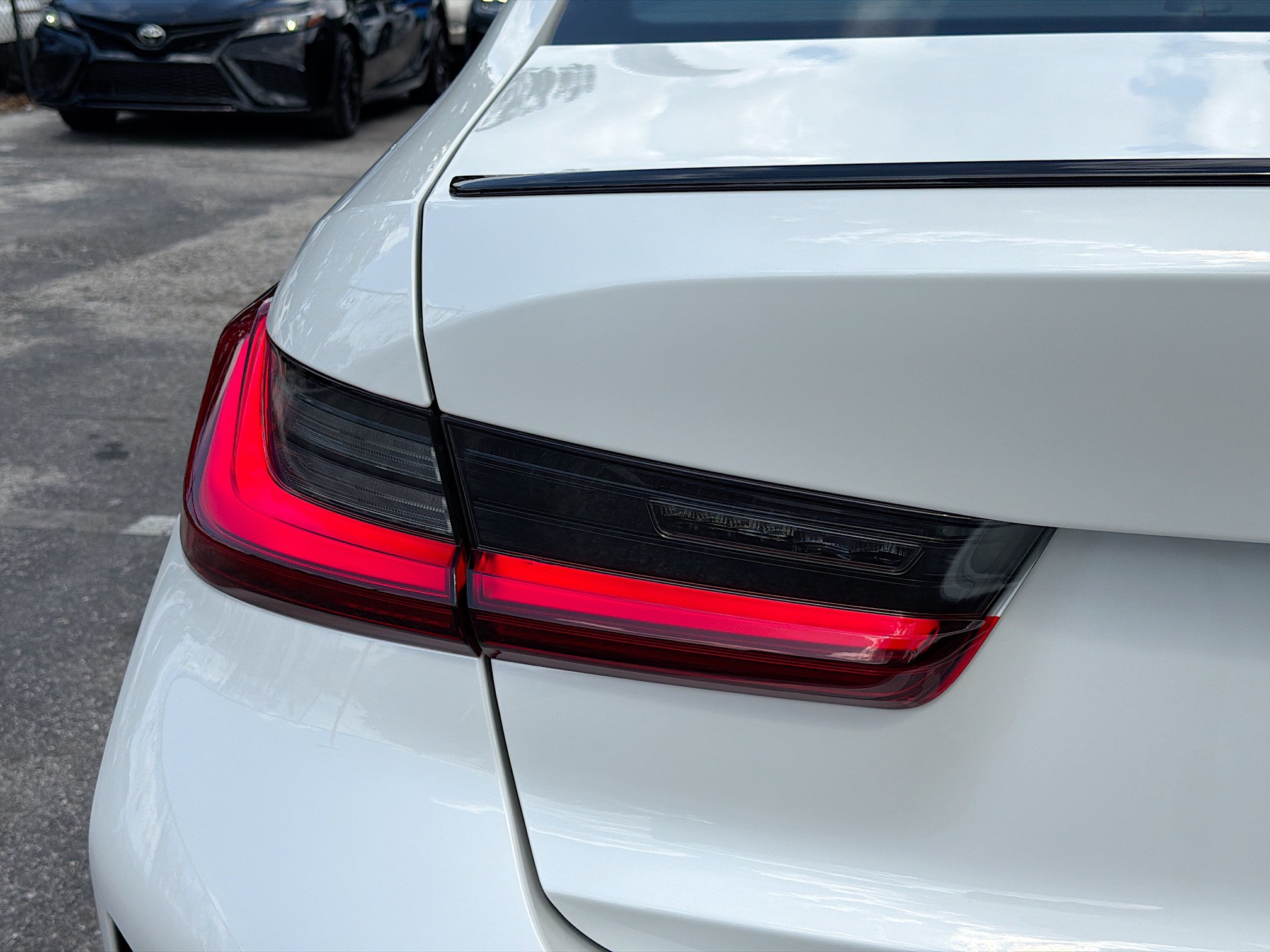 New 2026 BMW 330i Sedan w/ M Sport Package RWD image 10