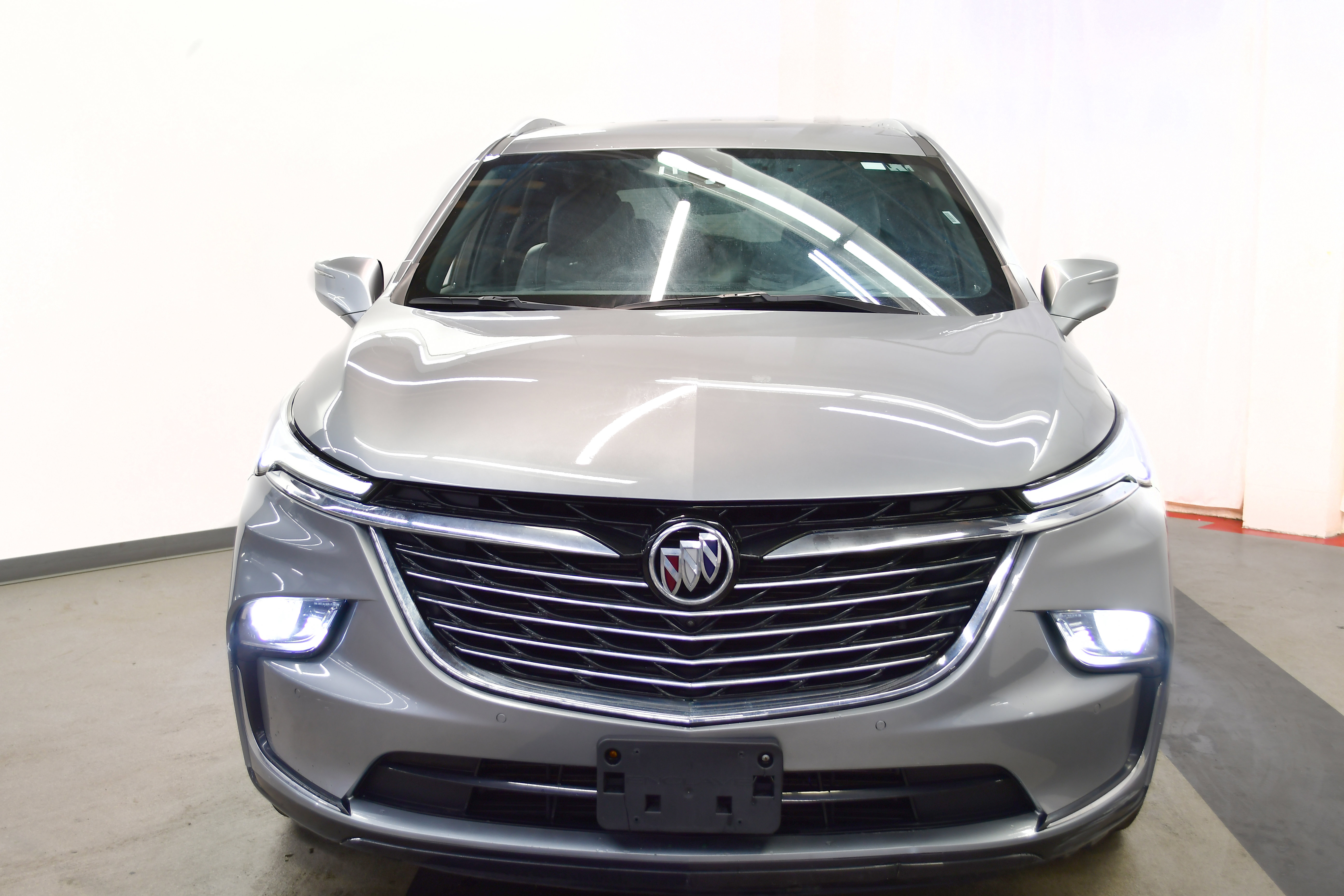 Used 2024 Buick Enclave Premium image 3
