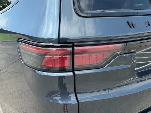 New 2025 Jeep Wagoneer L Series II w/ Convenience Group I AWD/4WD image 38