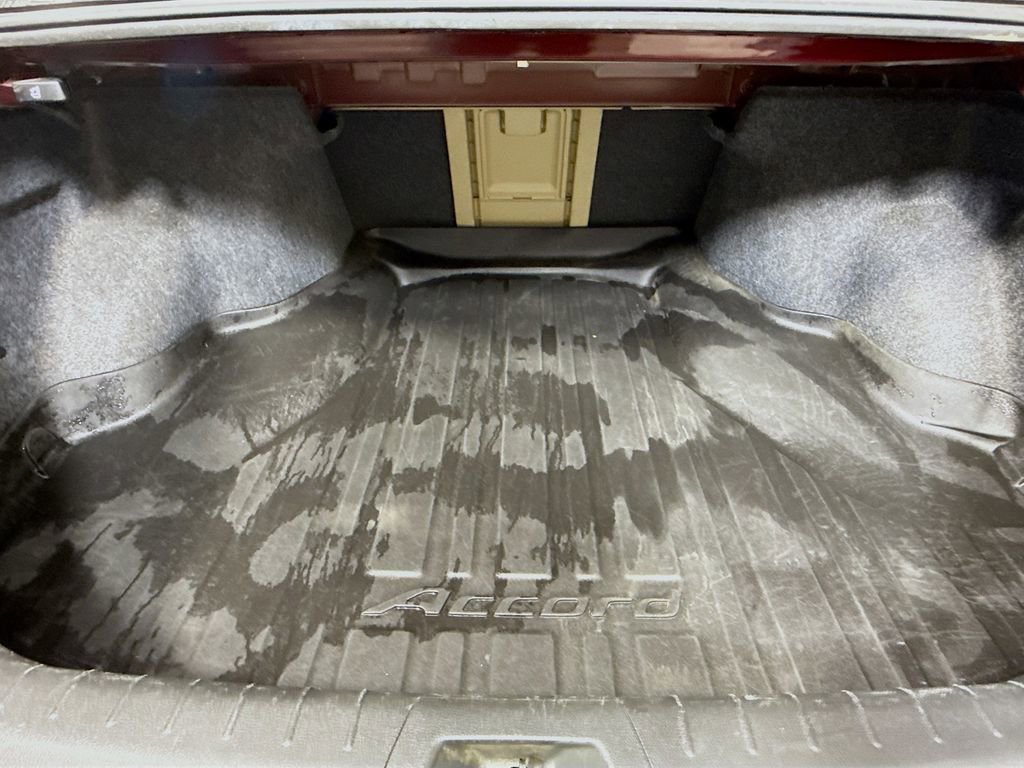 Used 2012 Honda Accord LX image 22