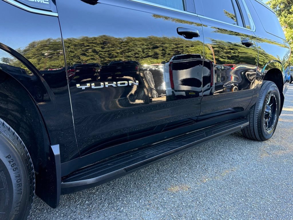 Used 2023 GMC Yukon XL SLE w/ Gmc Pro Safety Plus Package AWD/4WD image 33