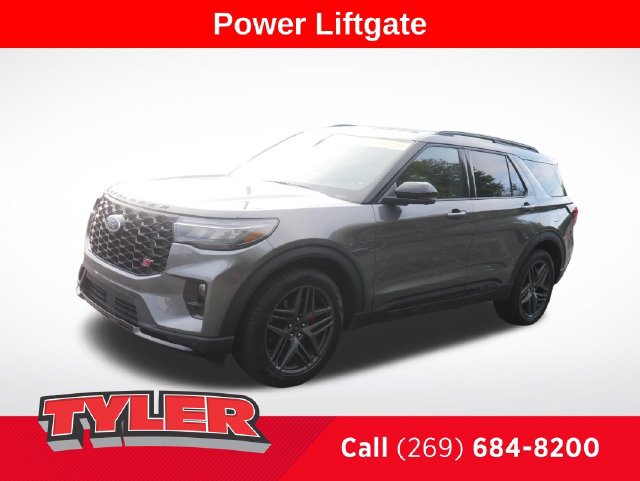 Used 2025 Ford Explorer ST AWD/4WD image 3