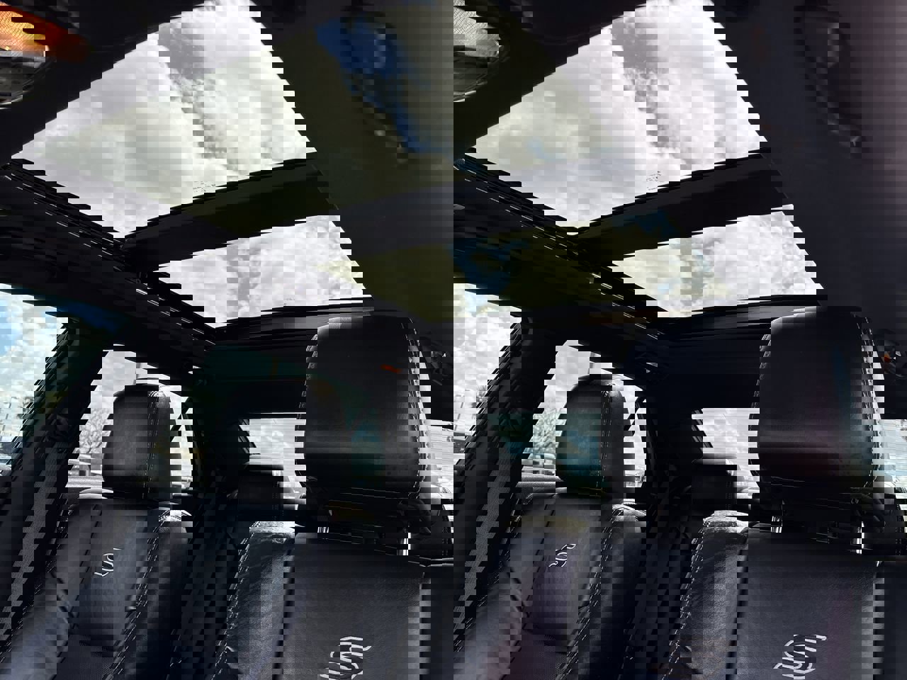 Used 2022 Chrysler 300 S w/ Comfort Group RWD image 20