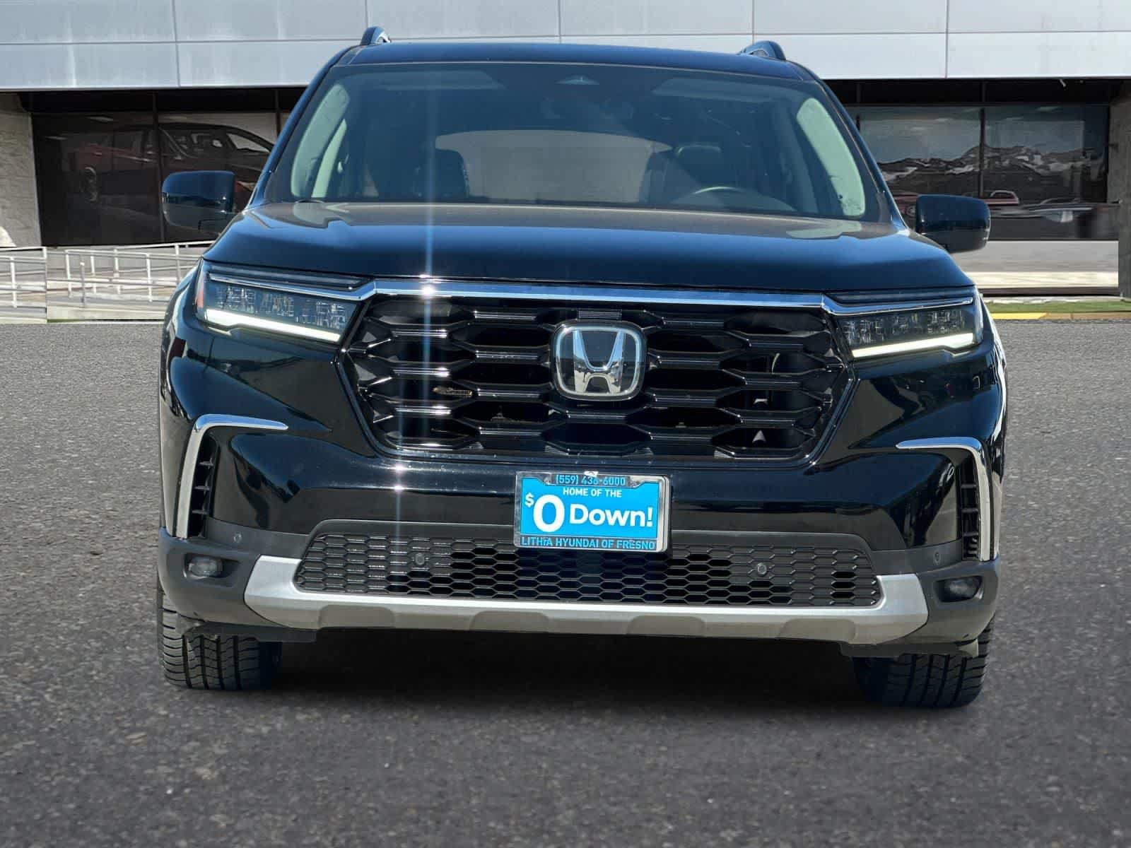 Used 2024 Honda Pilot Touring image 11
