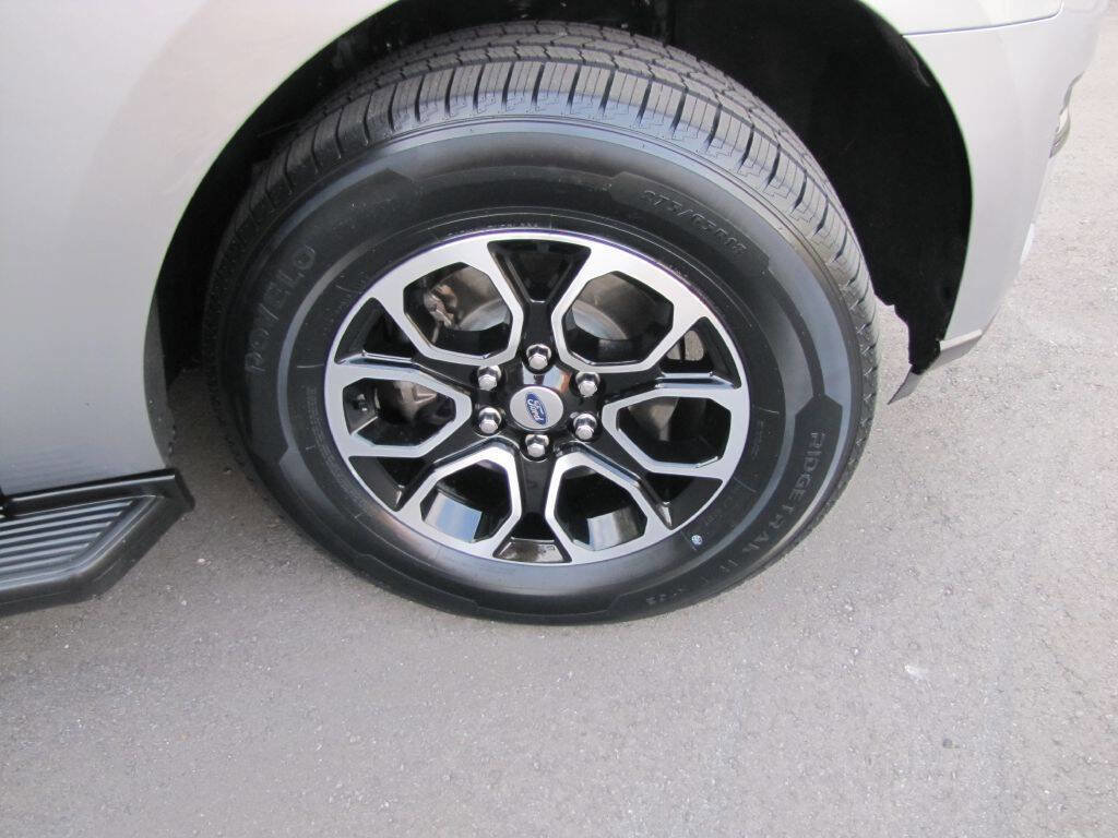 Used 2024 Ford Expedition Max XLT image 31