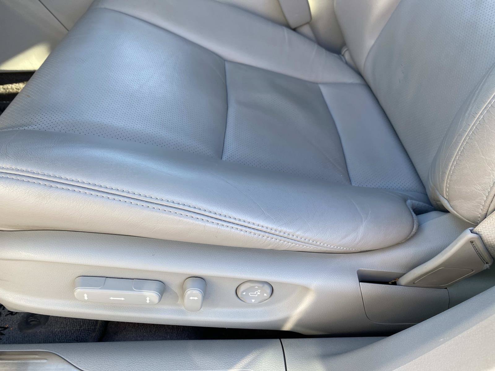 Used 2015 Acura RLX w/ Advance Package FWD image 21