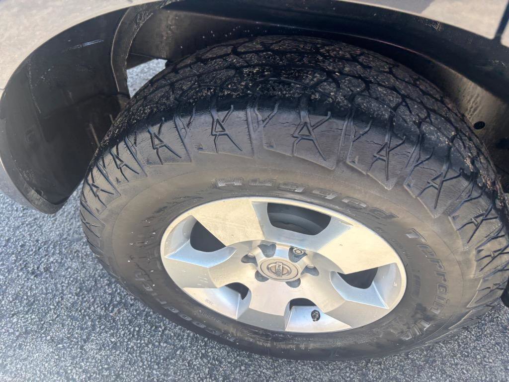 Used 2012 Nissan Pathfinder S image 23