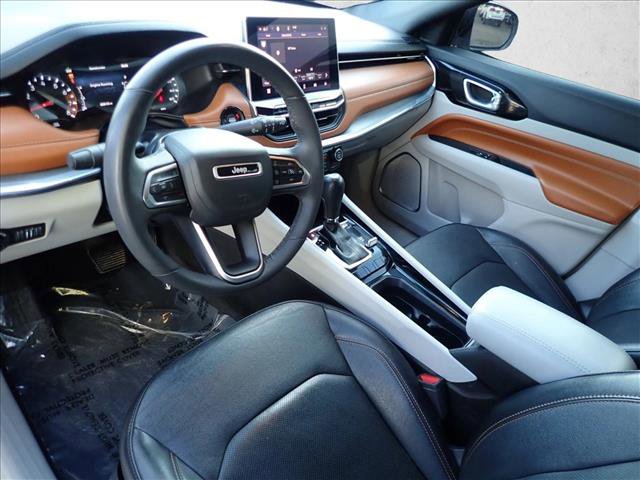 Used 2023 Jeep Compass Limited AWD/4WD image 10