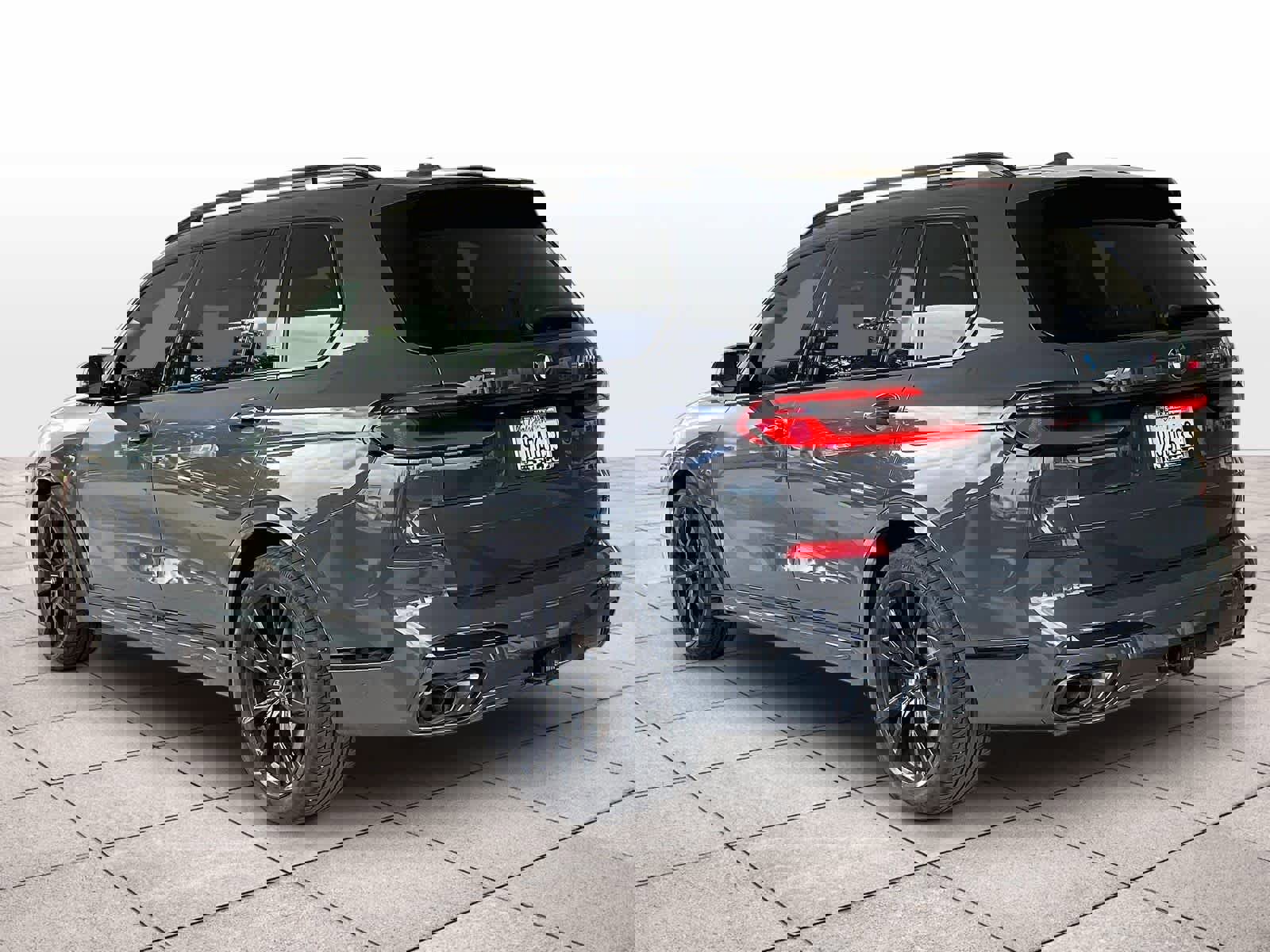 Used 2024 BMW X7 M60i w/ Executive Package image 12