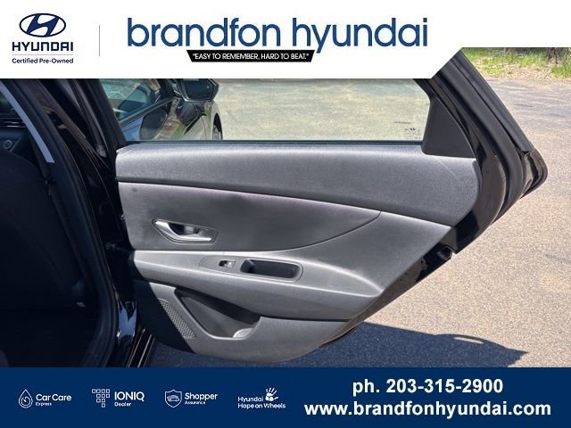 Certified 2026 Hyundai Elantra SE w/ Cargo Package FWD image 9