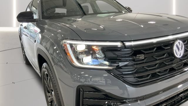 New 2026 Volkswagen Atlas Cross Sport SEL R-Line AWD/4WD image 39