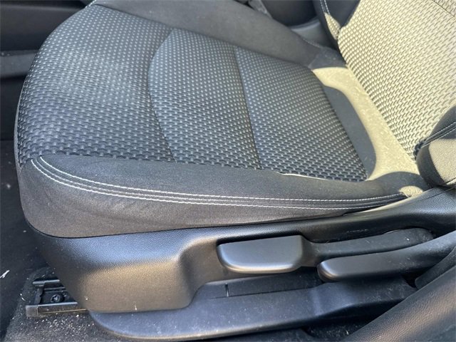 Used 2022 GMC Terrain SLE w/ Elevation Edition image 21