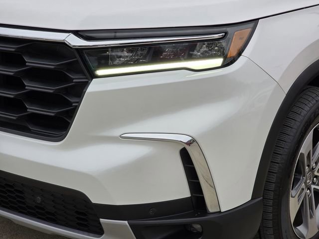 Used 2025 Honda Pilot EX-L image 7