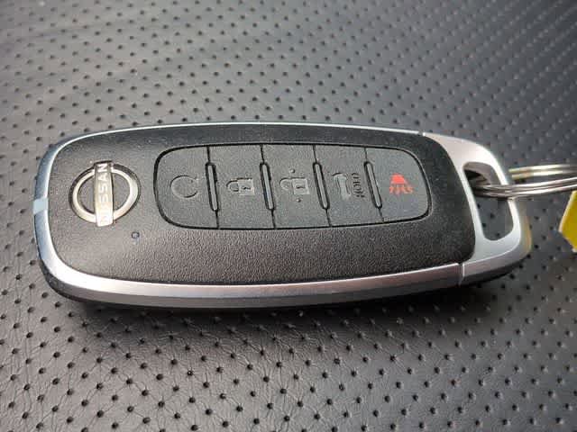 Used 2023 Nissan Rogue Platinum AWD/4WD image 35