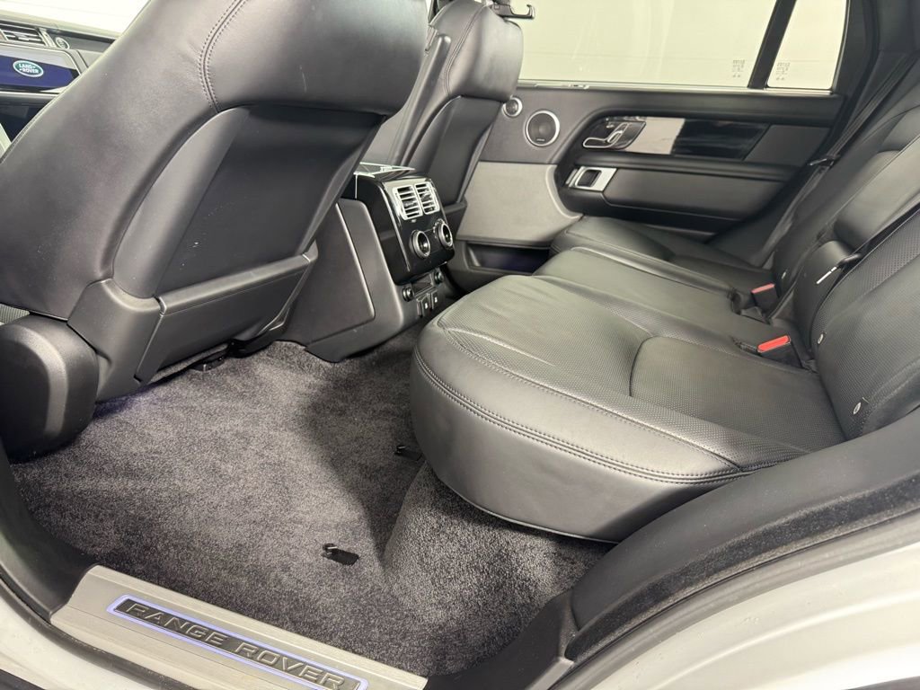 Used 2020 Land Rover Range Rover Long Wheelbase HSE image 29