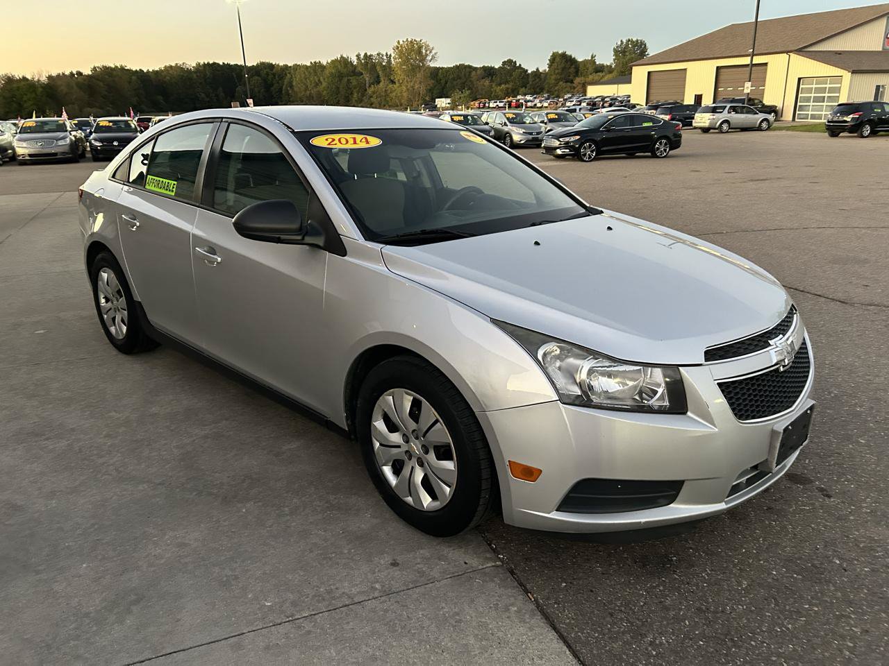 Used 2014 Chevrolet Cruze LS FWD image 3
