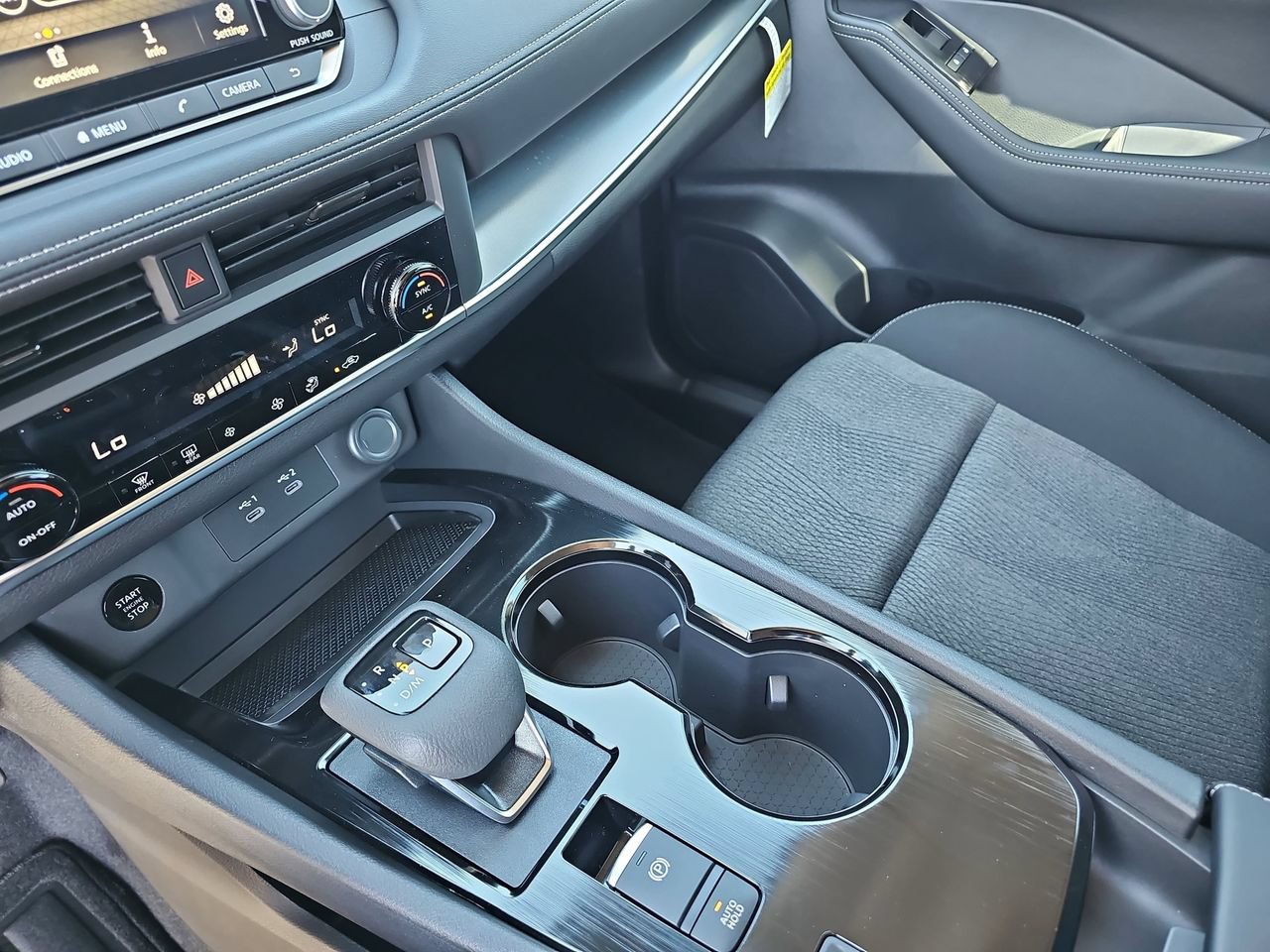 New 2026 Nissan Rogue SV FWD image 26