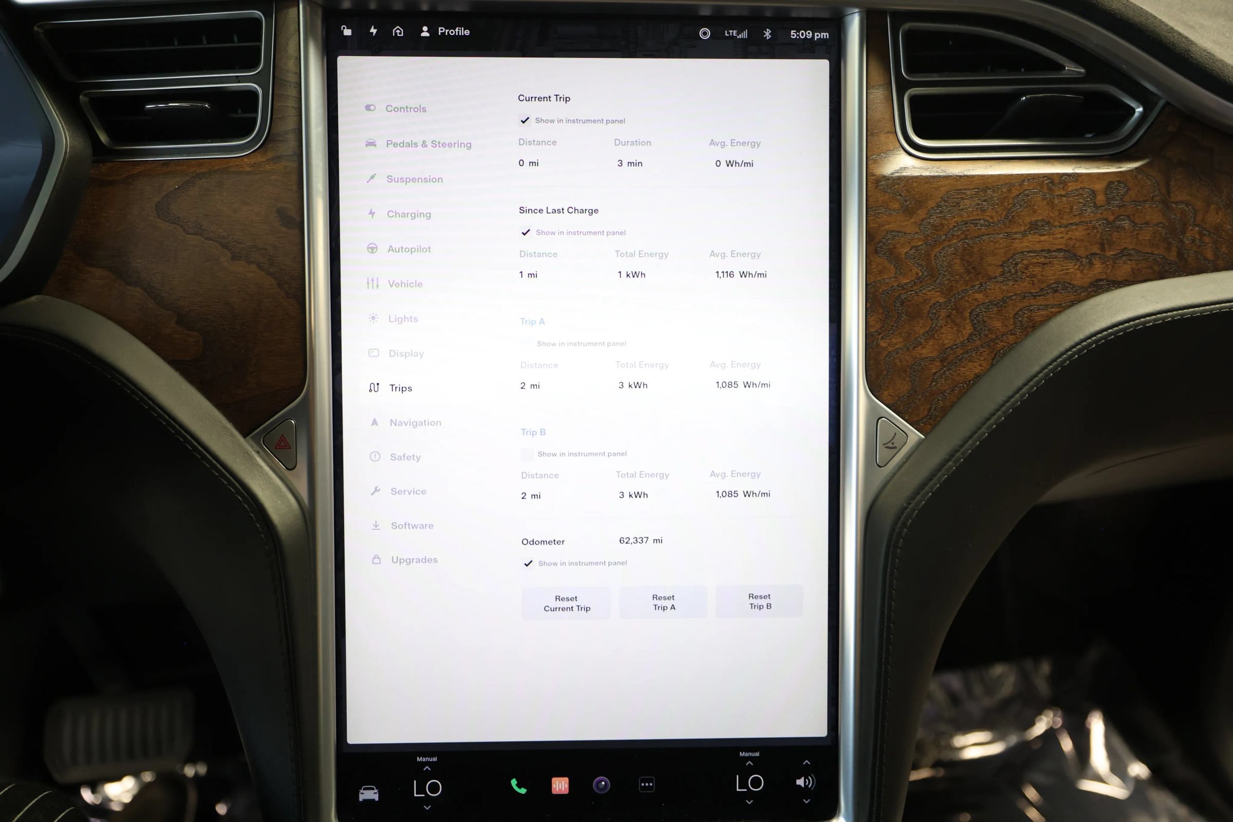Used 2017 Tesla Model X 90D AWD/4WD image 65
