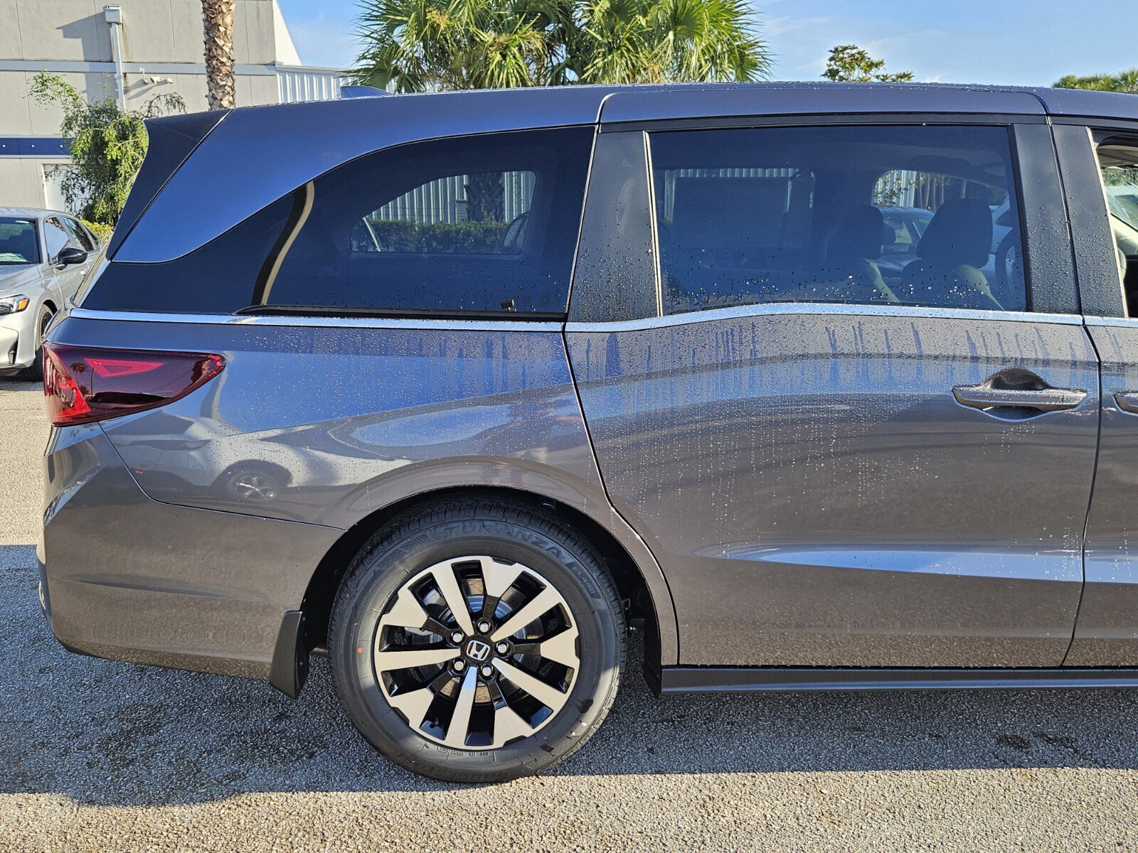 New 2026 Honda Odyssey EX-L image 4