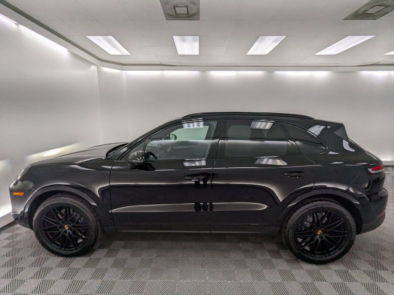 New 2026 Porsche Cayenne AWD/4WD video 2