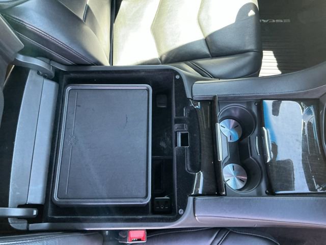 Used 2018 Cadillac Escalade ESV Platinum AWD/4WD image 28