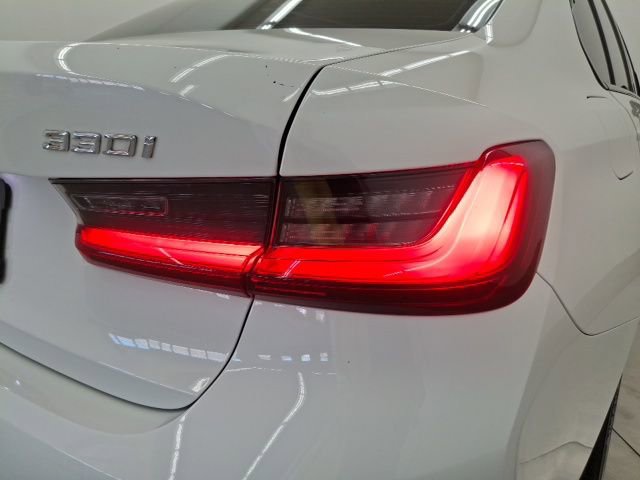 Used 2022 BMW 330i xDrive Sedan w/ Premium Package 2 image 59