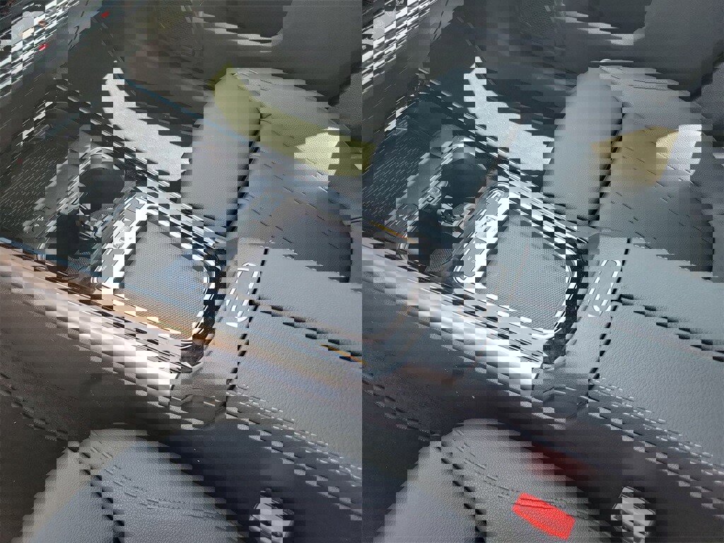 New 2025 Mercedes-Benz GLA 250 image 22