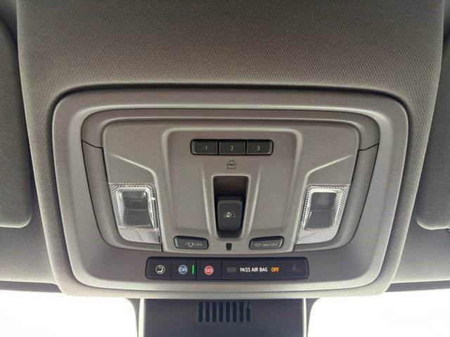 Certified 2022 GMC Sierra 1500 SLT w/ SLT Convenience Package image 10