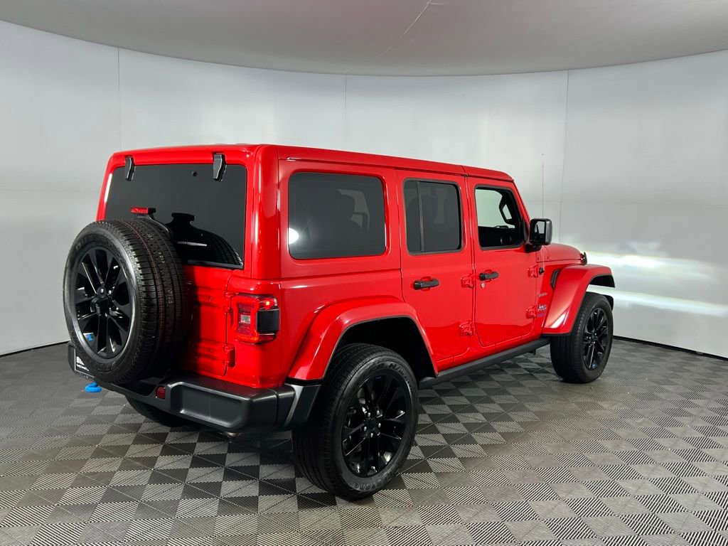 Used 2022 Jeep Wrangler Unlimited Sahara w/ Cold Weather Group image 5