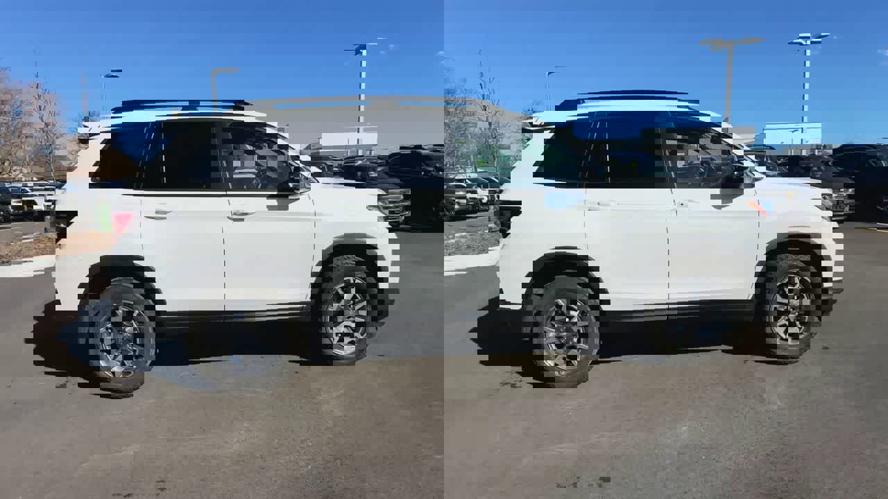 Used 2023 Honda Passport TrailSport image 9