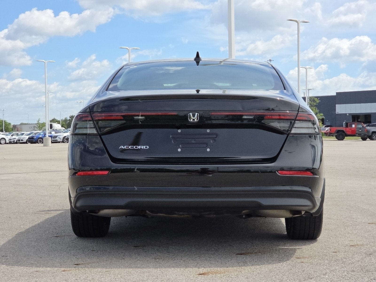 Used 2025 Honda Accord SE image 18