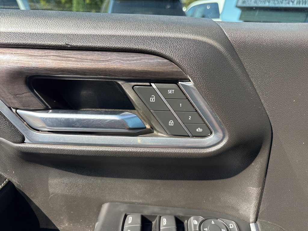 Used 2024 Chevrolet Silverado 1500 LTZ image 28