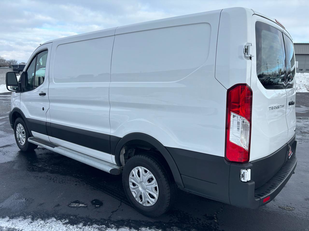 Used 2024 Ford Transit 250 Low Roof w/ Exterior Upgrade Package image 5