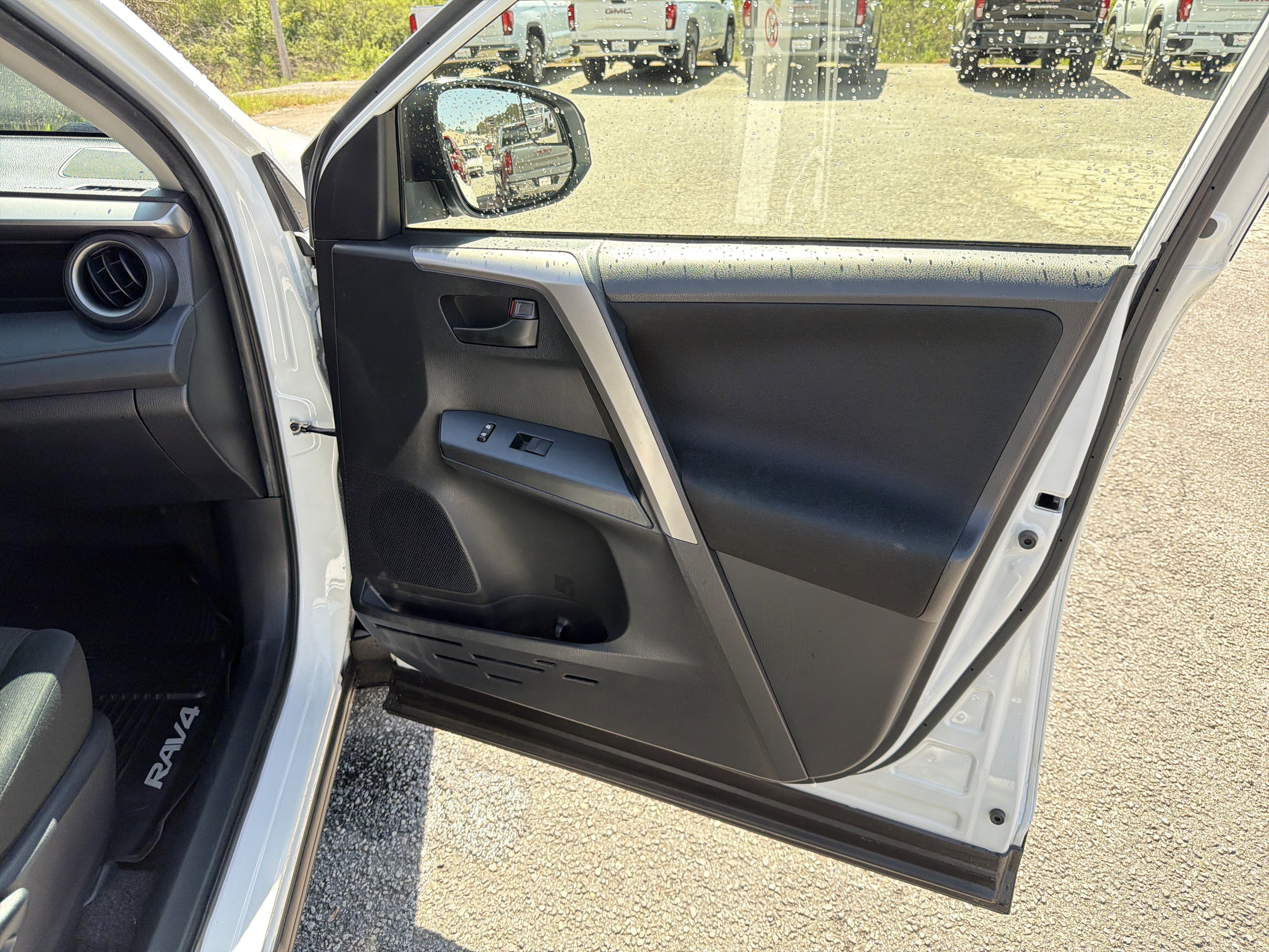 Used 2017 Toyota RAV4 LE w/ All Weather Liner Package image 15