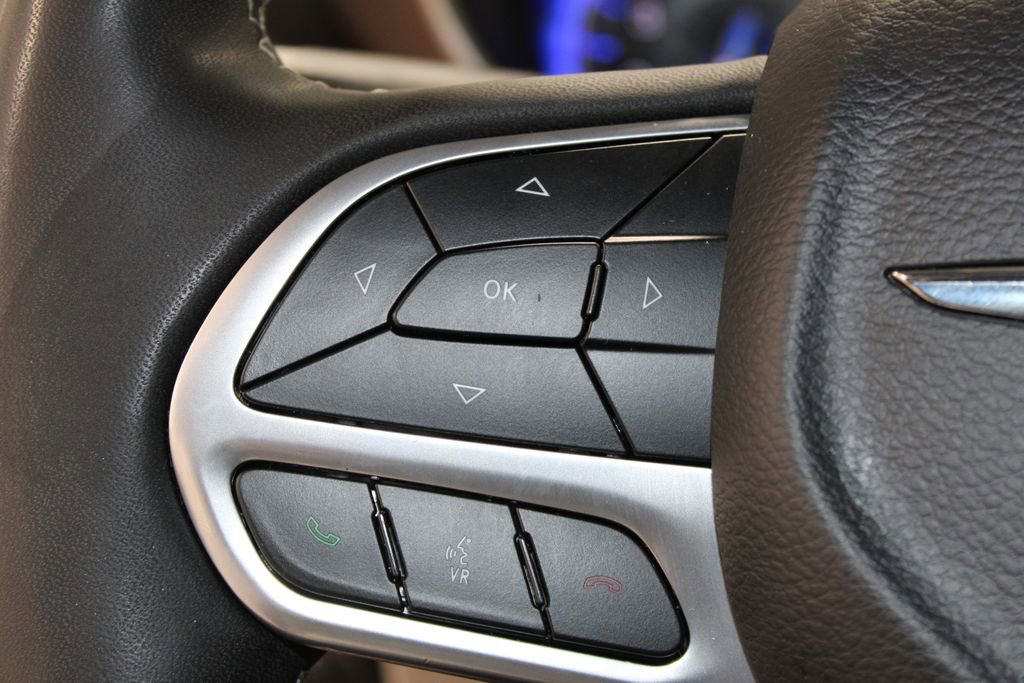 Used 2024 Chrysler Voyager LX FWD image 42