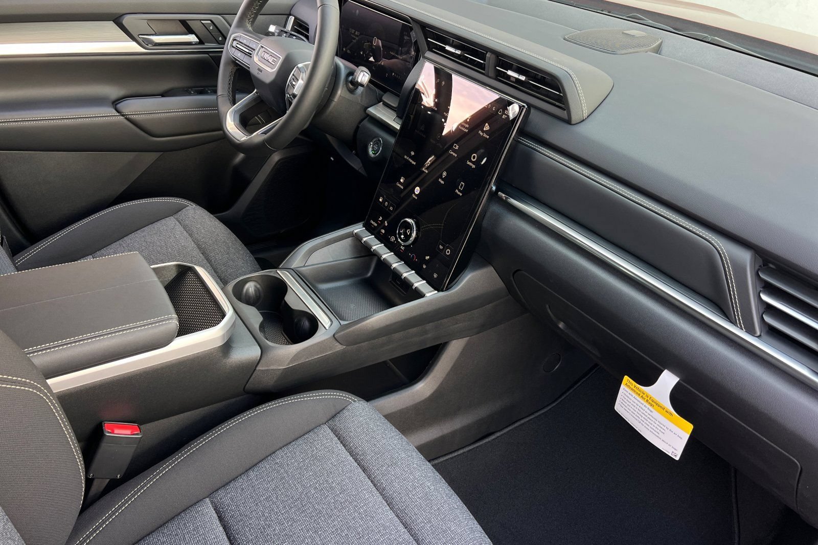 New 2026 GMC Terrain Elevation FWD image 17