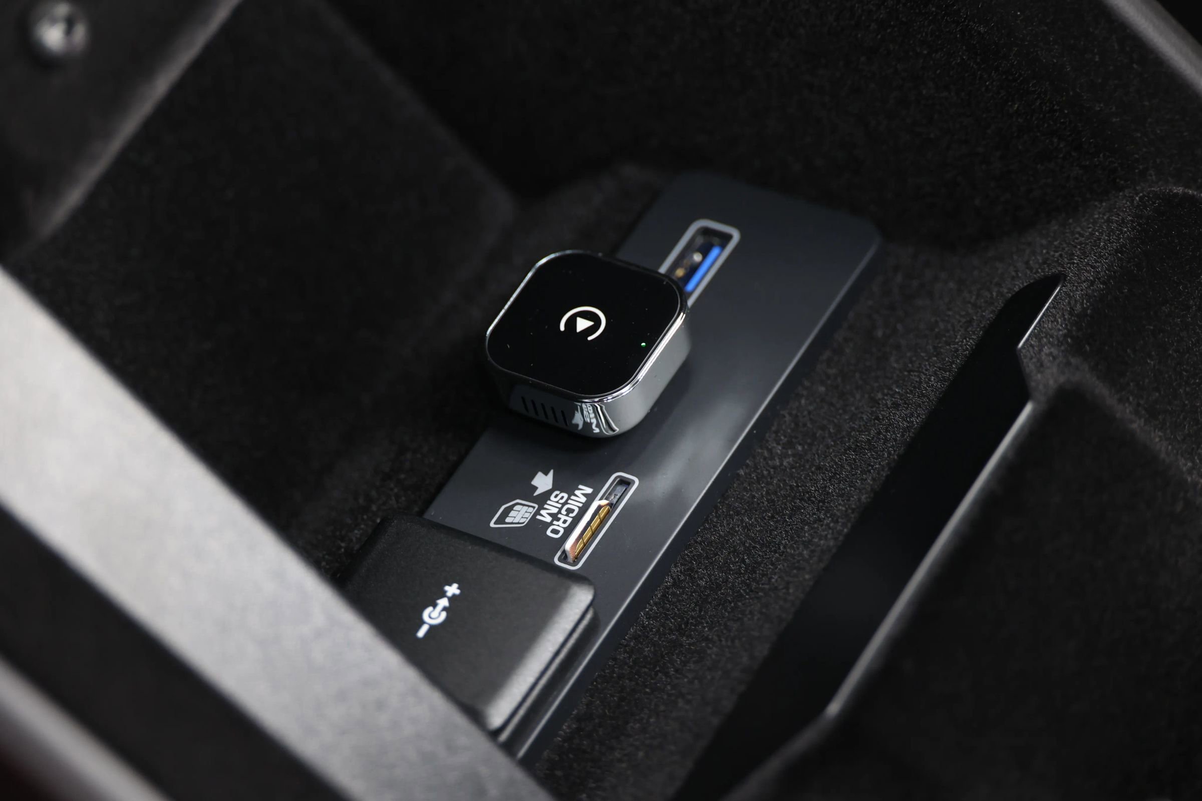 Used 2023 Jaguar F-TYPE R image 35