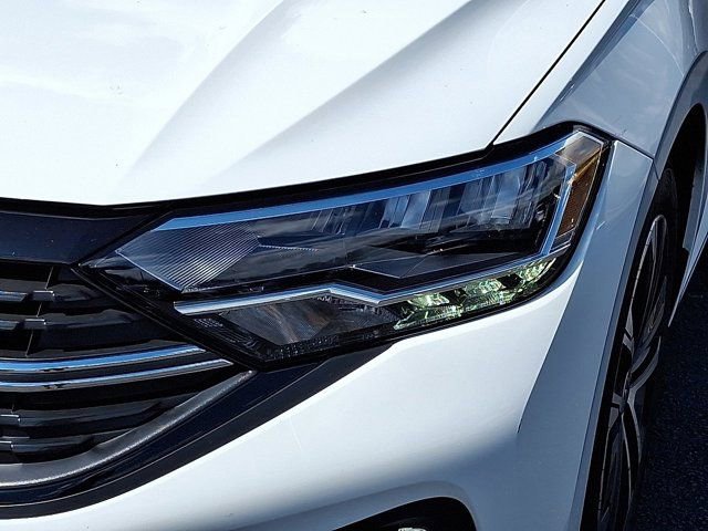 Certified 2024 Volkswagen Jetta Sport image 12