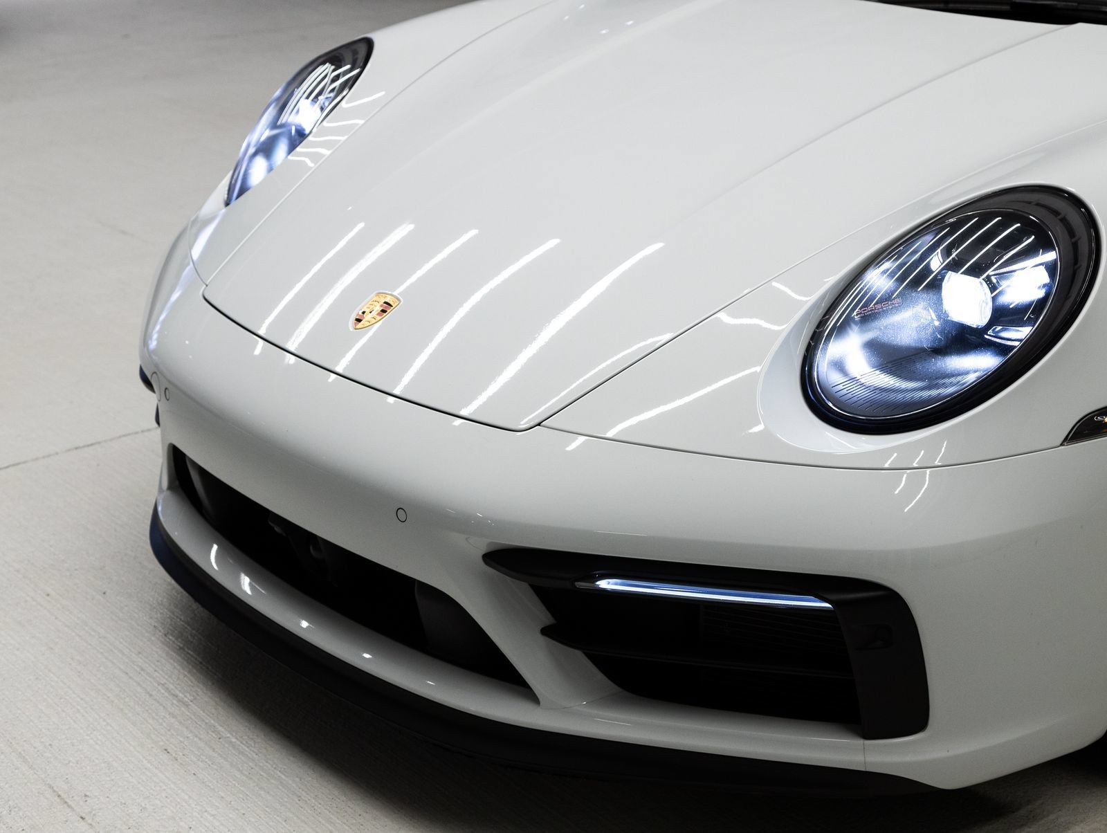 Certified 2022 Porsche 911 Carrera 4 GTS AWD/4WD image 35