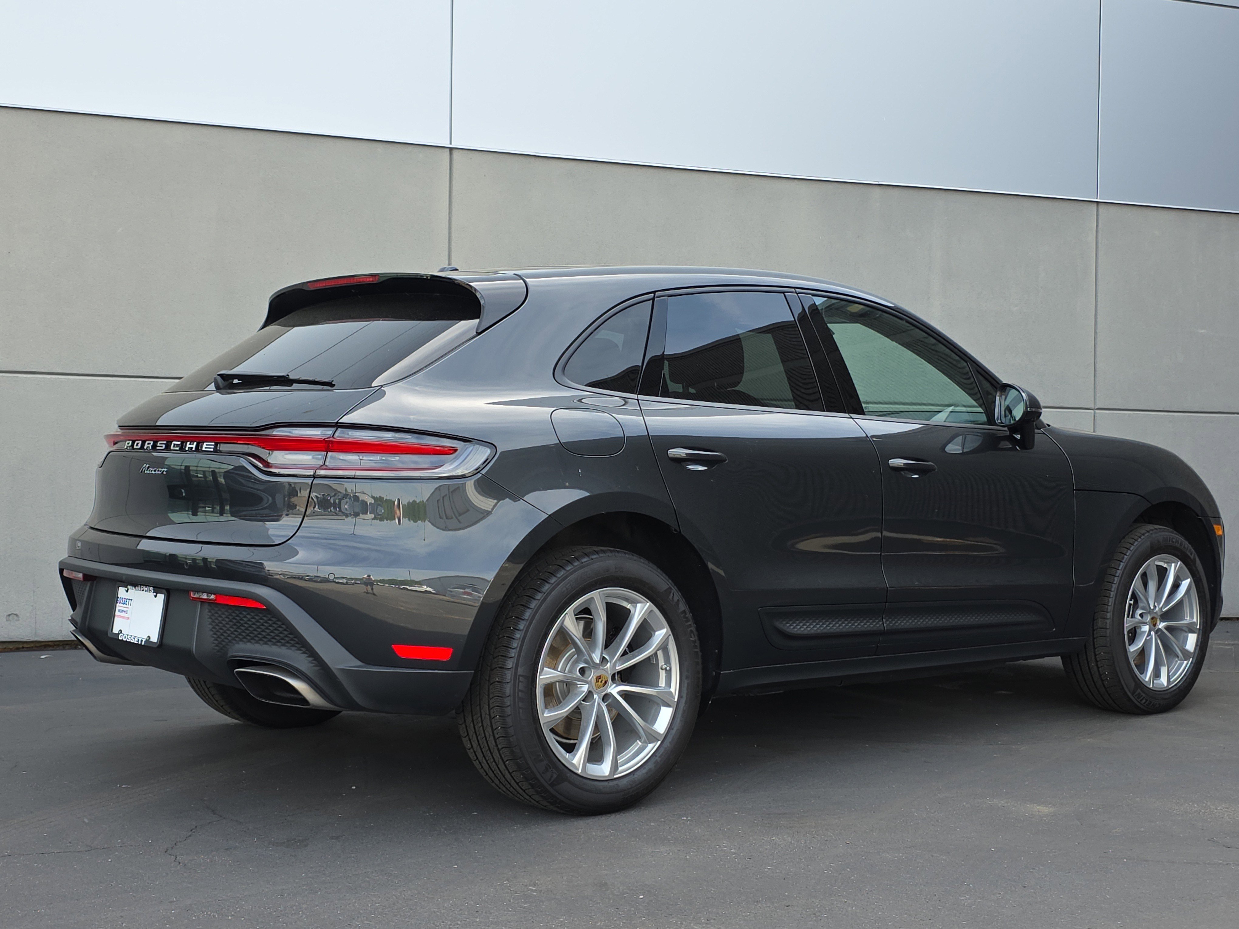 Used 2026 Porsche Macan AWD/4WD image 7