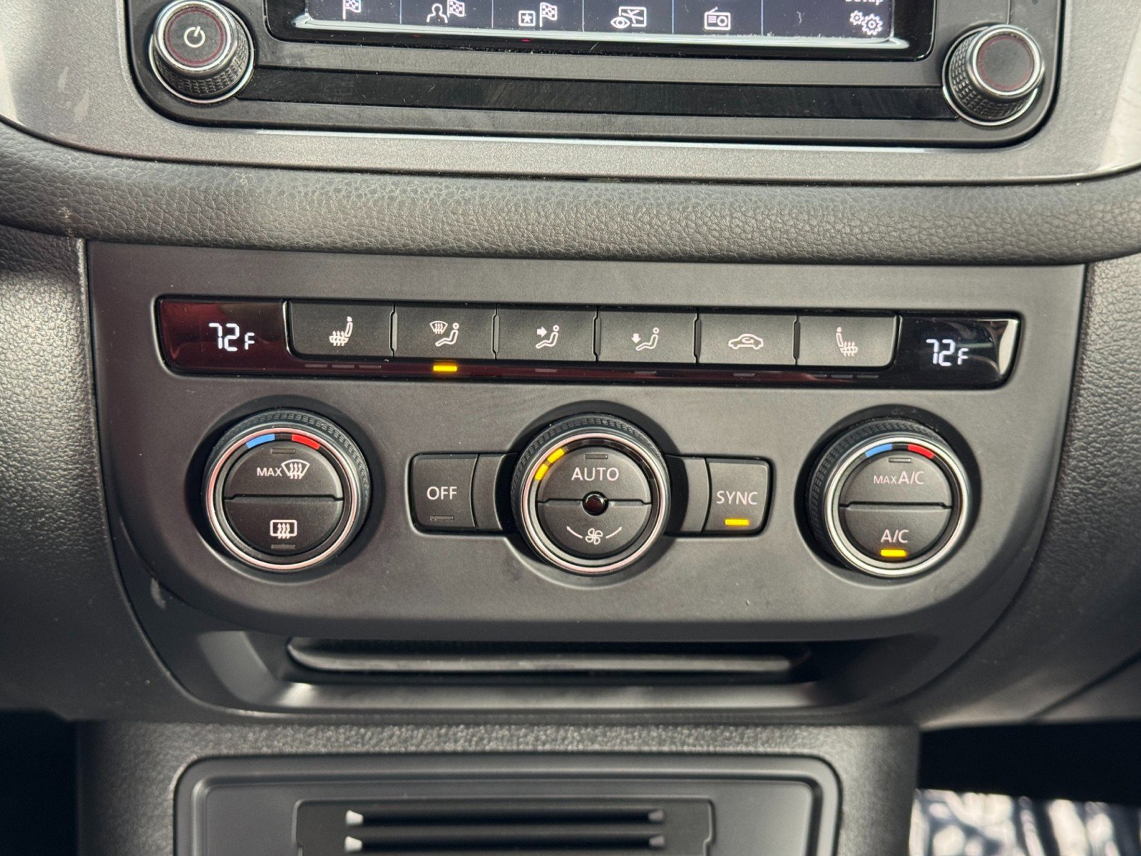 Used 2017 Volkswagen Tiguan Sport image 28