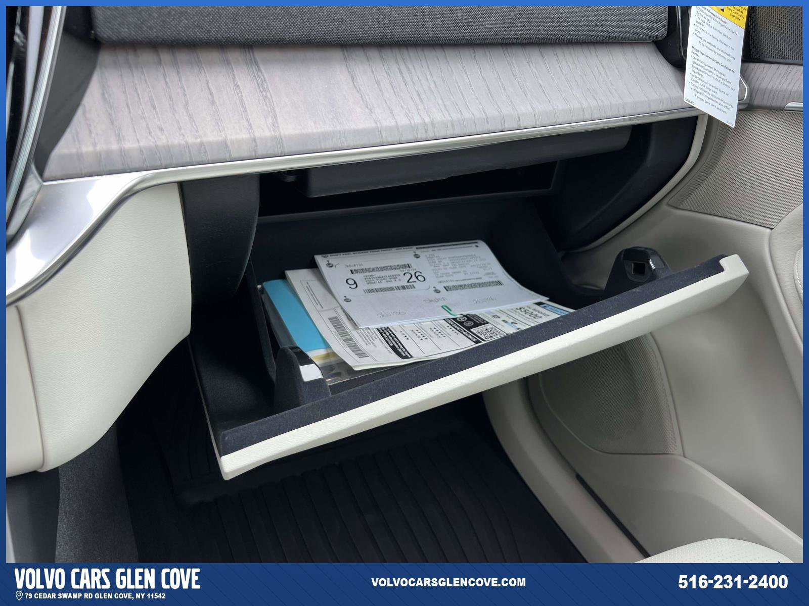 Used 2026 Volvo XC90 B6 Ultra w/ Protection Package image 34