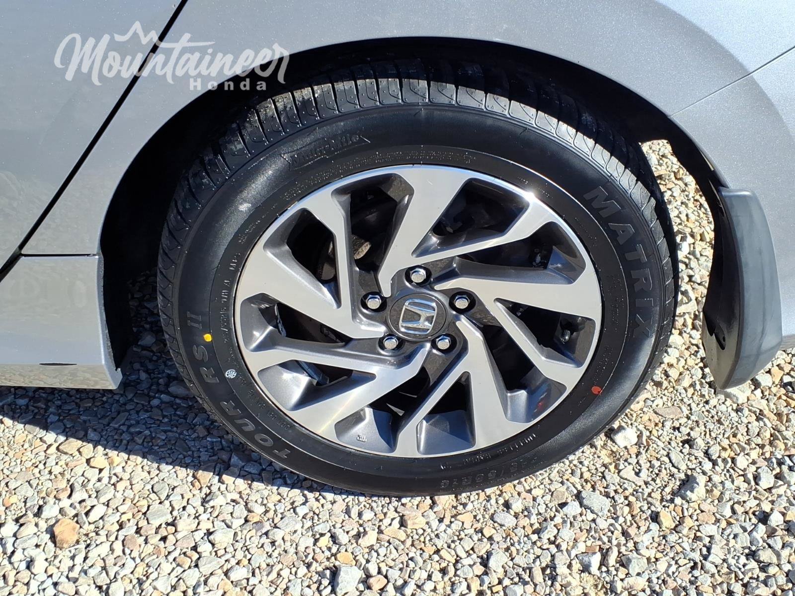 Used 2016 Honda Civic EX image 10