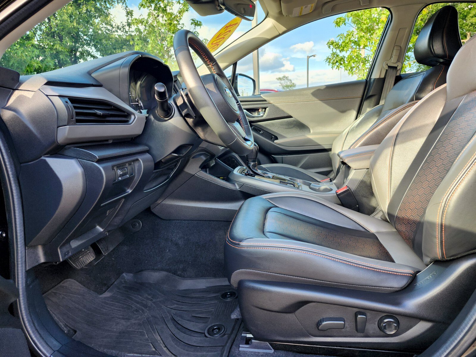 Used 2024 Subaru Crosstrek 2.5i Limited AWD/4WD image 17