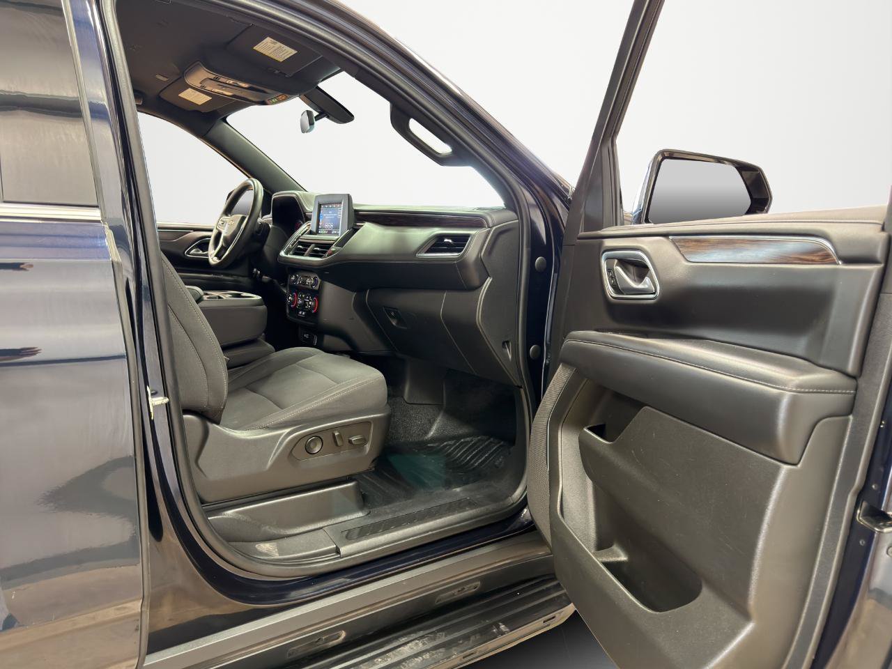 Used 2022 Chevrolet Tahoe 2WD w/ Remote Keyless Entry Package image 23