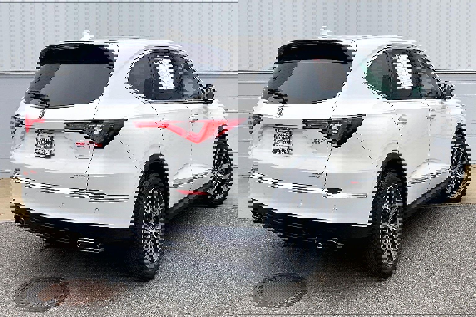 Used 2023 Acura MDX SH-AWD w/ Technology Package image 17