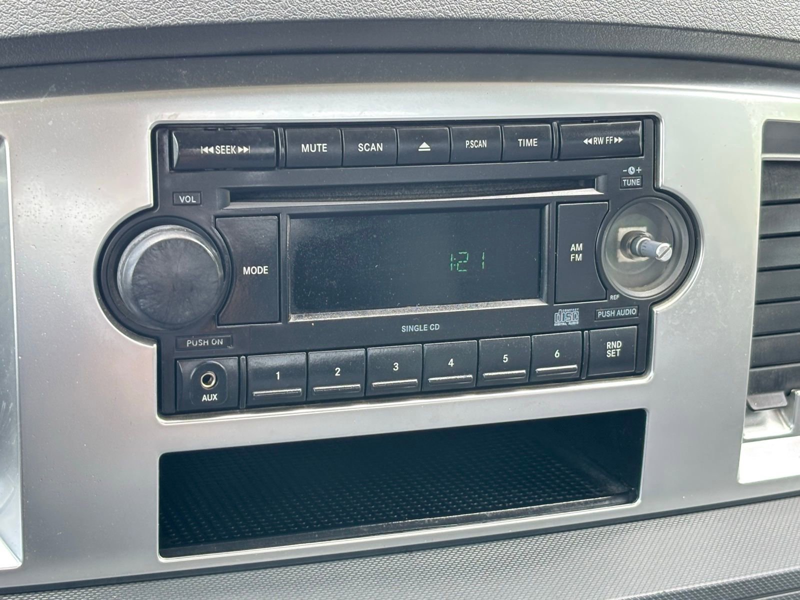 Used 2007 Dodge Ram 1500 Truck SLT image 24