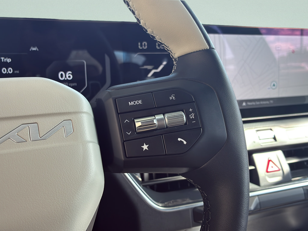 New 2026 Kia K4 GT-Line FWD image 34