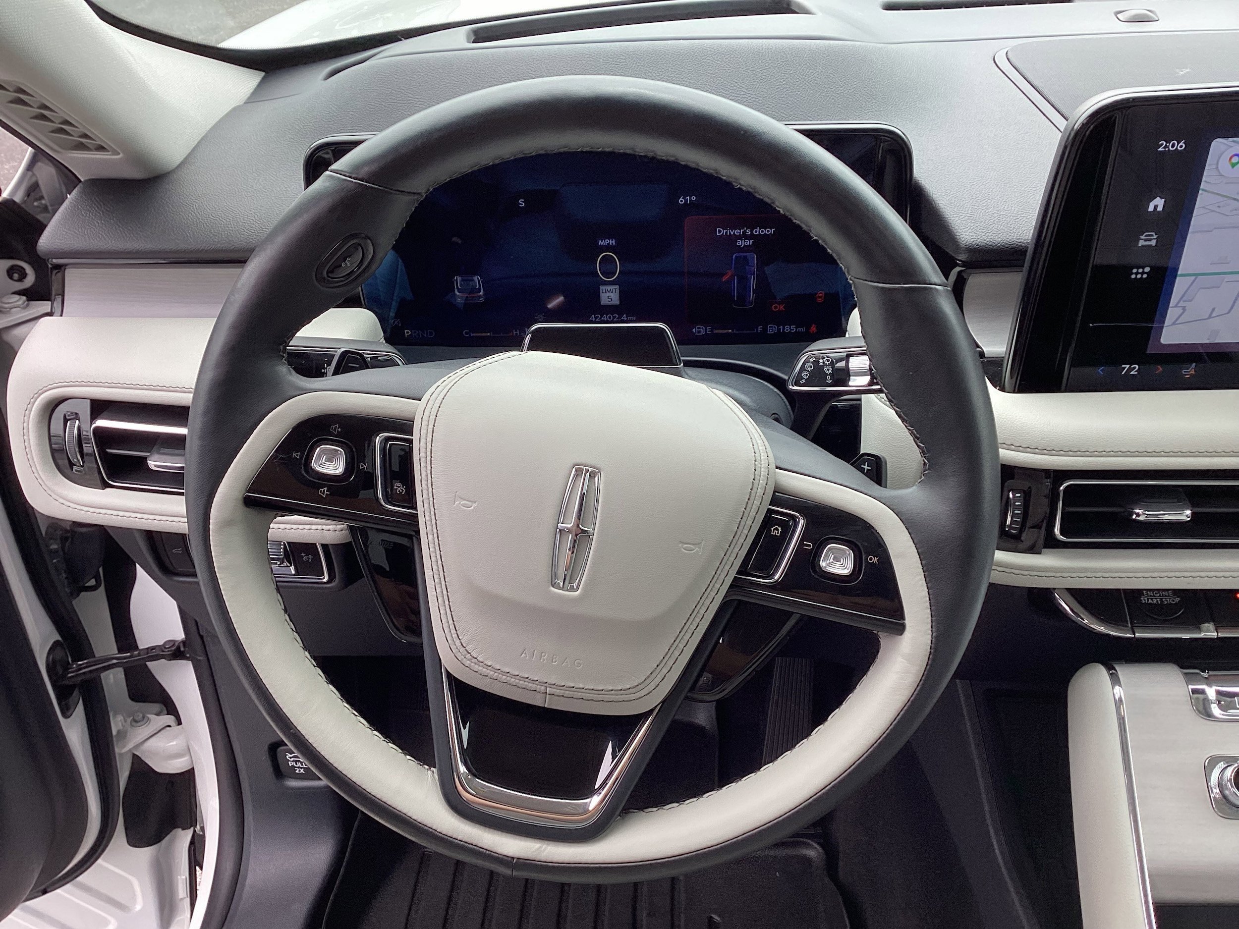 Used 2025 Lincoln Aviator Reserve w/ Luxury Package AWD/4WD image 18