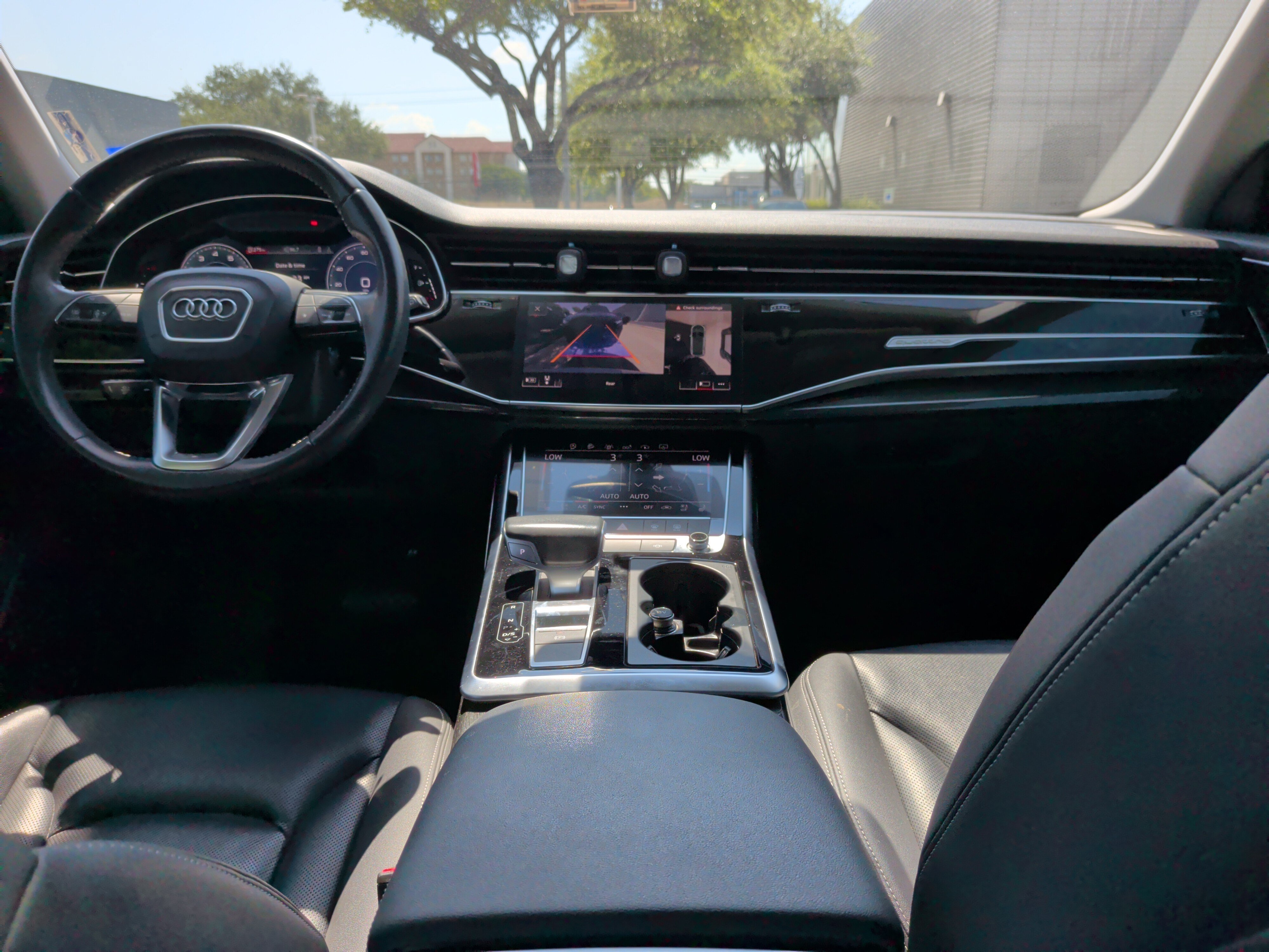Used 2019 Audi Q8 Premium Plus AWD/4WD image 30